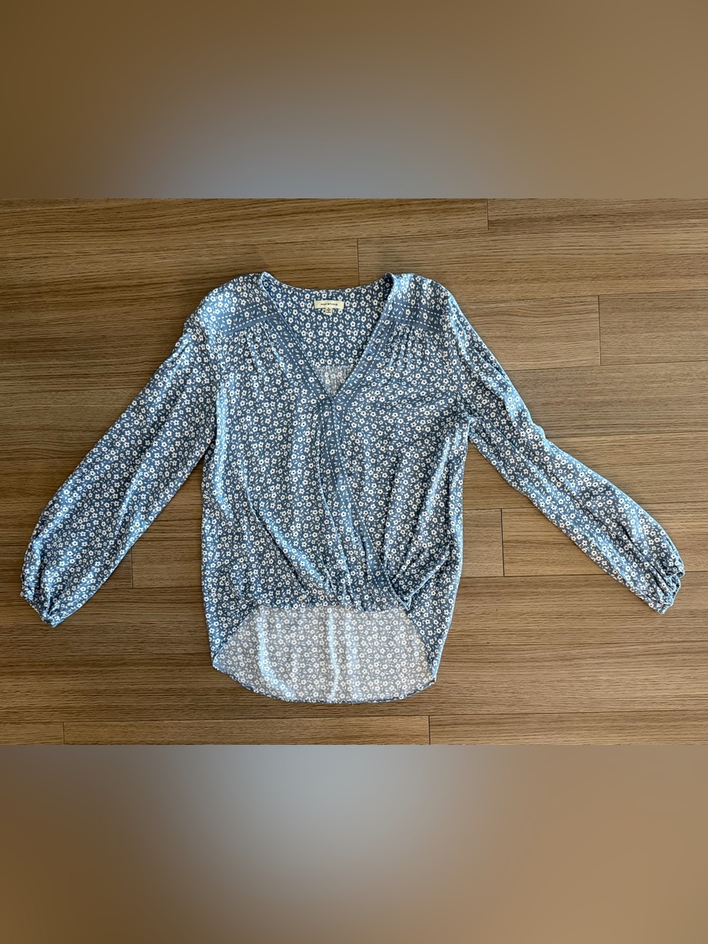 Max Studio Womens Small Blue White Floral Faux Wrap Rayon Blouse Long Sleeve - Picture 13 of 16